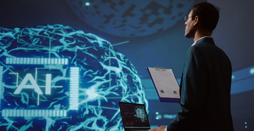 Profissional realizando auditoria com inteligência artificial em ambiente corporativo